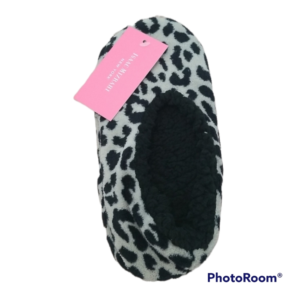 Leopard Slippers in size medium